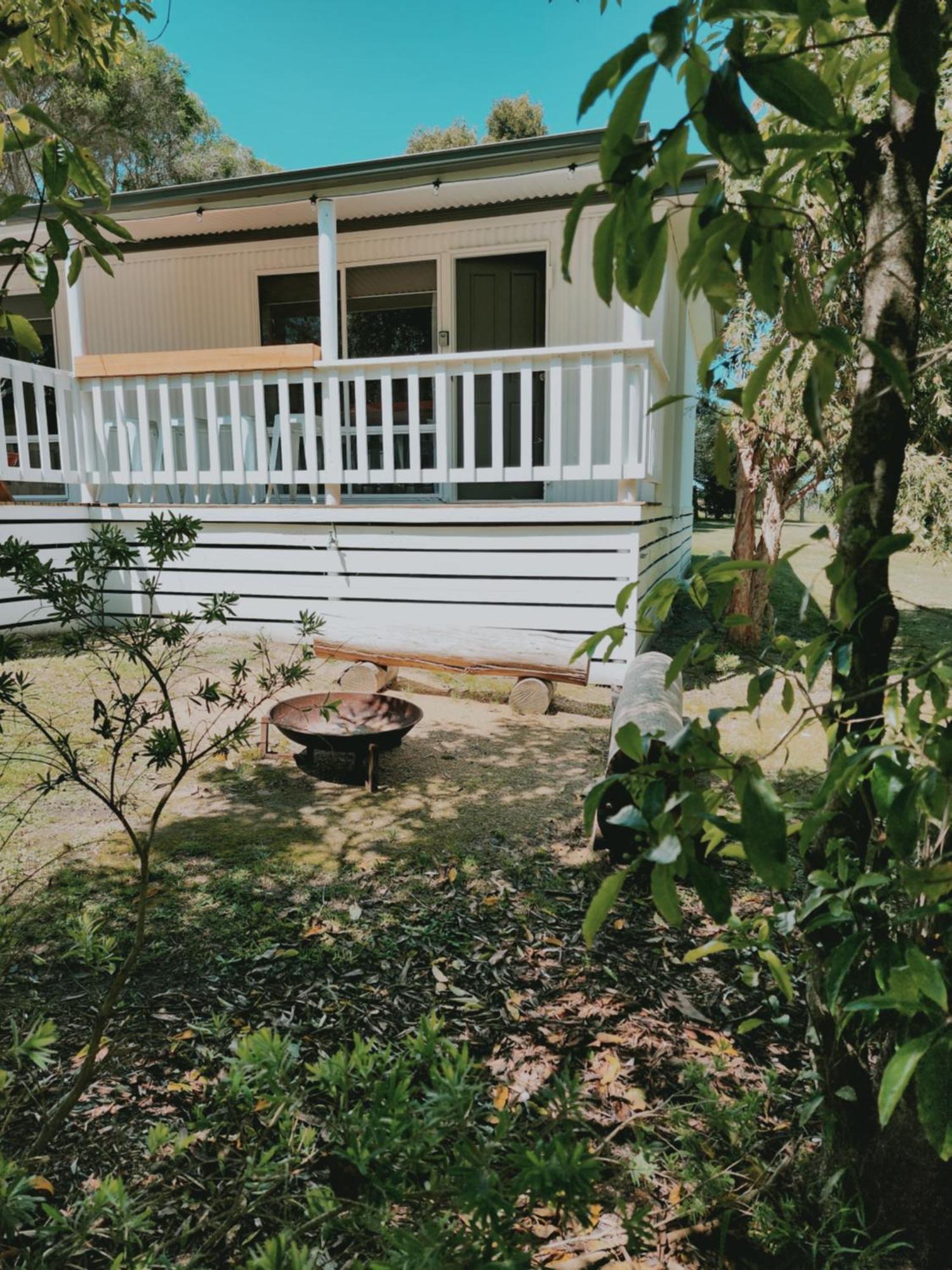 Eight Acres לייקס אינטרנס מראה חיצוני תמונה
