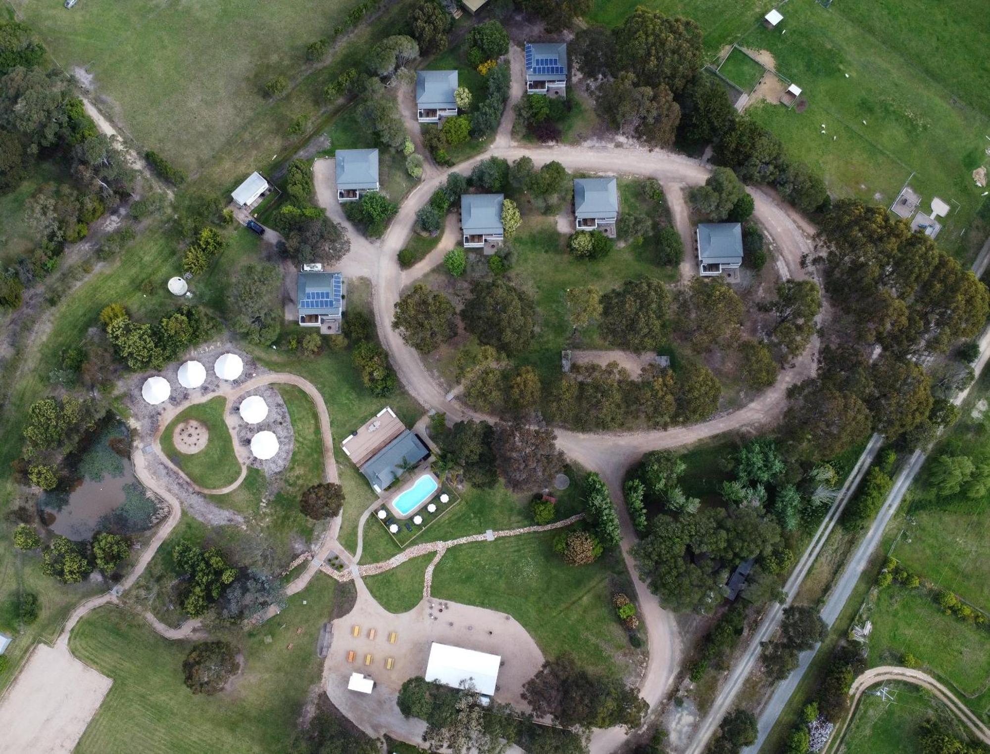 Eight Acres לייקס אינטרנס מראה חיצוני תמונה